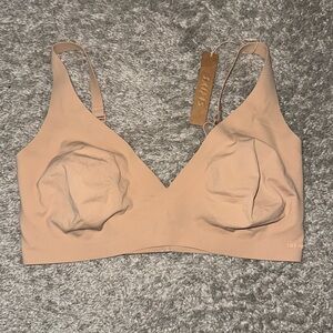 Skims M-DD Naked Plunge Bra New w/ Tags!